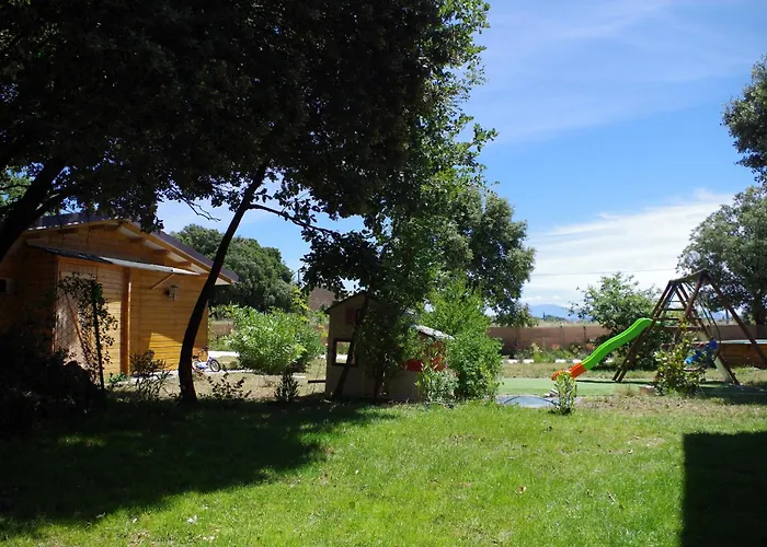 O Chalets De Provence